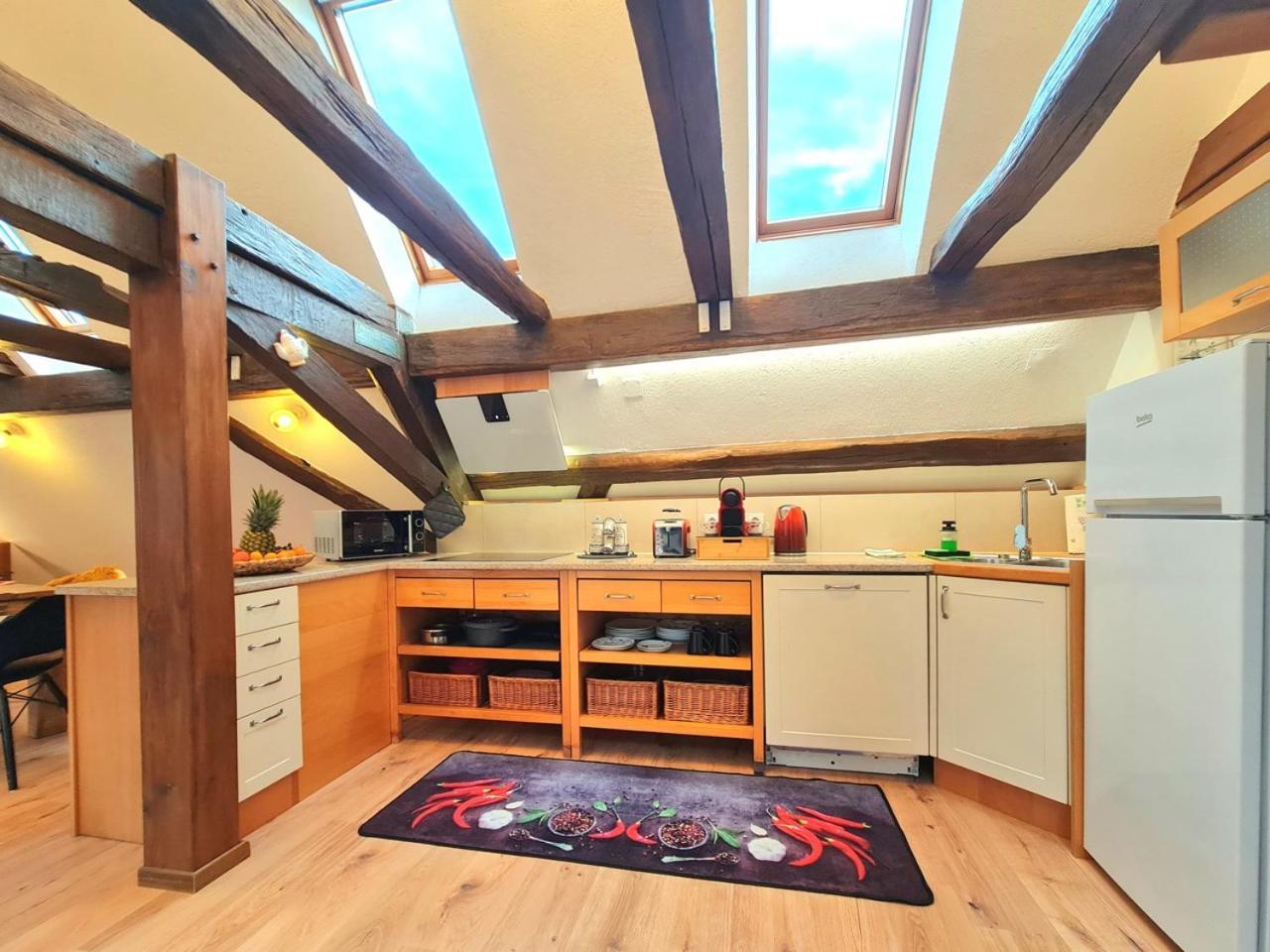 Avahome: Haus Fuer 16, Wlan, Parkplaetze, Netflix, Nespresso Kandel Esterno foto