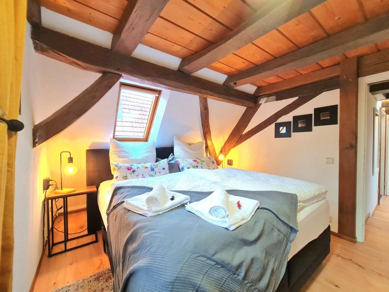 Avahome: Haus Fuer 16, Wlan, Parkplaetze, Netflix, Nespresso Kandel Esterno foto